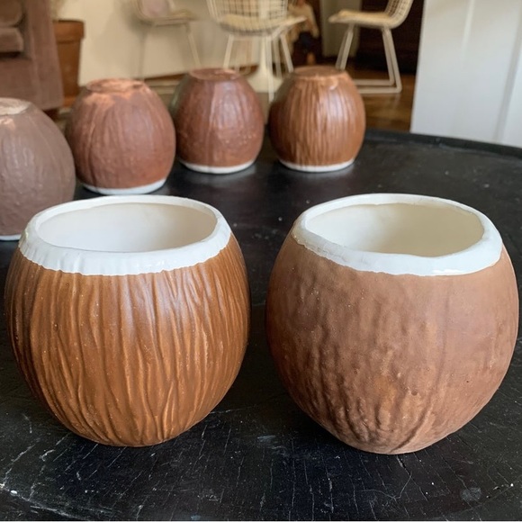 🌞🌴🌴Party Time! Six Vintage Trader Vic Coconut Mugs! - Picture 10 of 11